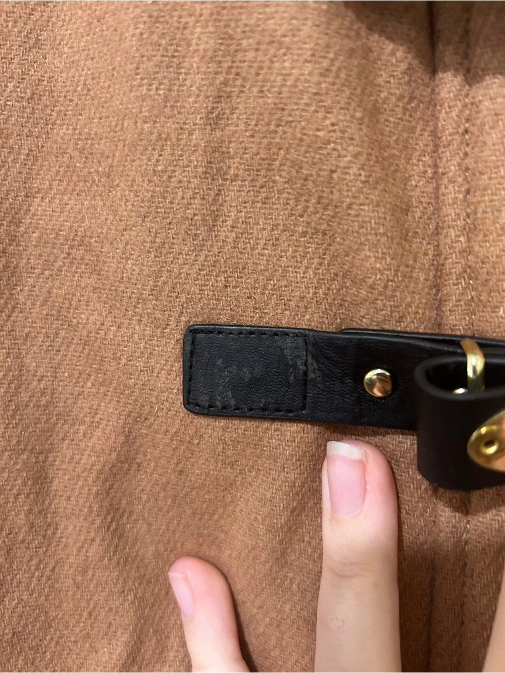 GUESS Camel Buckle Toggle Coat Jacket Small Wool Blend Preppy Quiet Luxury Chic